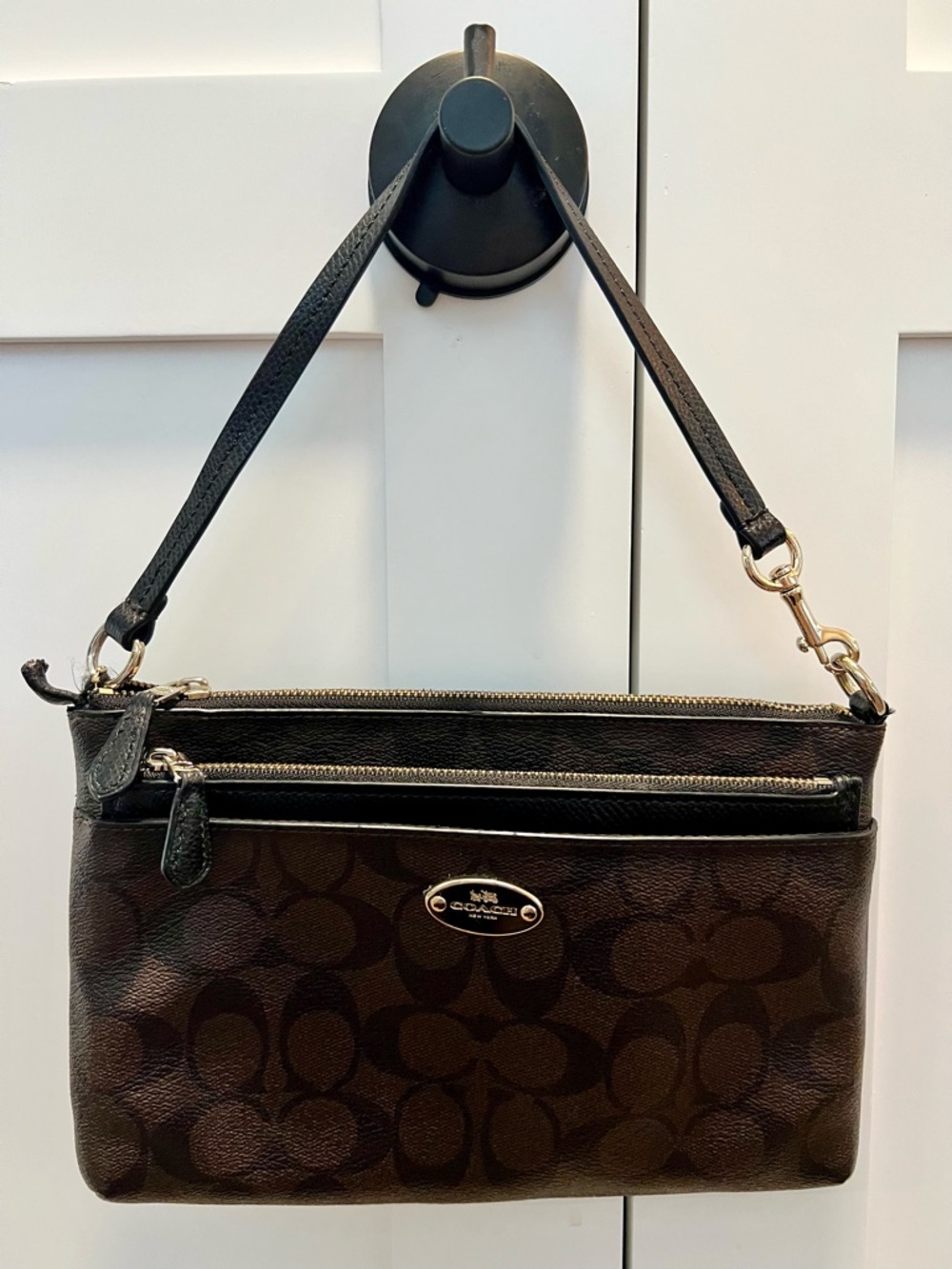 🤎Coach Brown/Black Signature Wristlet + Matching Leather Zip Pouch